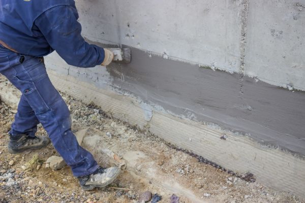 Foundation Crack Sealing in Davenport